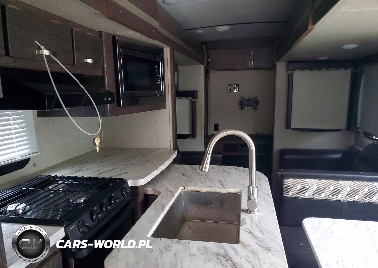 2018 Keystone Outback Camper VIN:4YDT32622JB454584 - 6