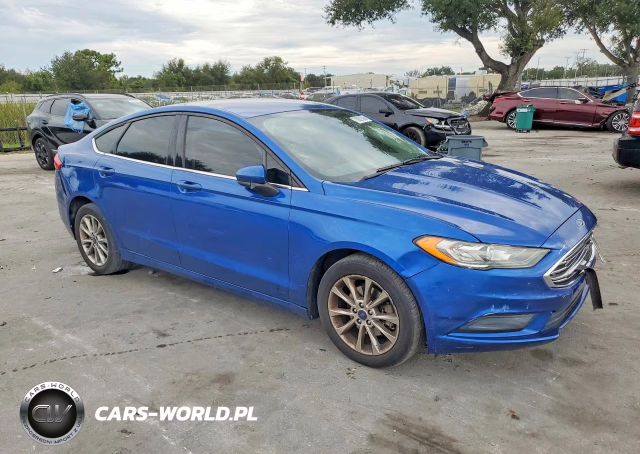 2017 Ford Fusion Se VIN:3FA6P0H71HR287423 - 4