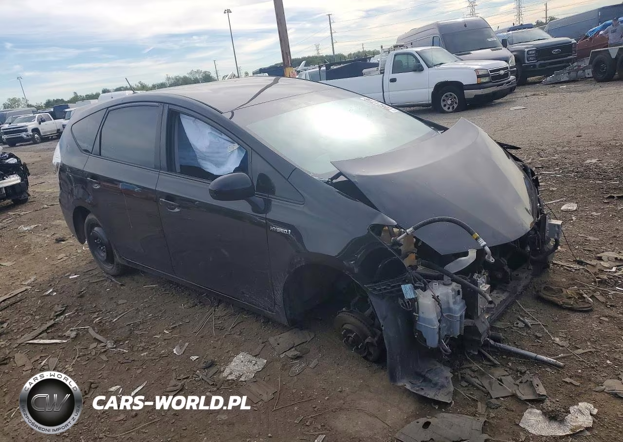 2013 Toyota Prius V Two VIN:JTDZN3EU6D3219264 - 4
