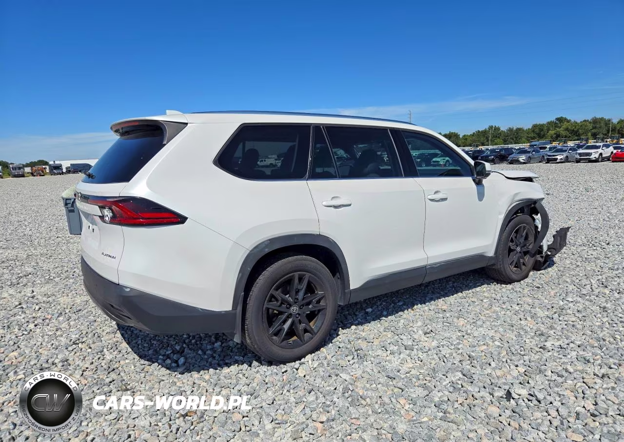 2025 Toyota Grand Highlander Platinum VIN:5TDAAAB52SS087884 - 3