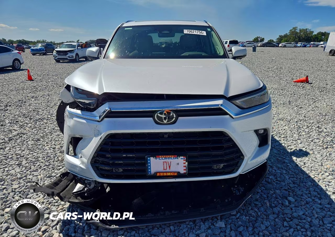 2025 Toyota Grand Highlander Platinum VIN:5TDAAAB52SS087884 - 5