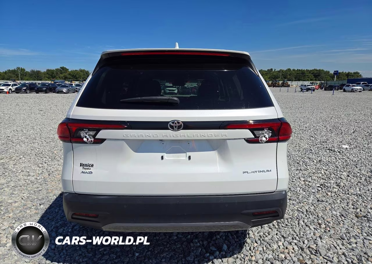 2025 Toyota Grand Highlander Platinum VIN:5TDAAAB52SS087884 - 6