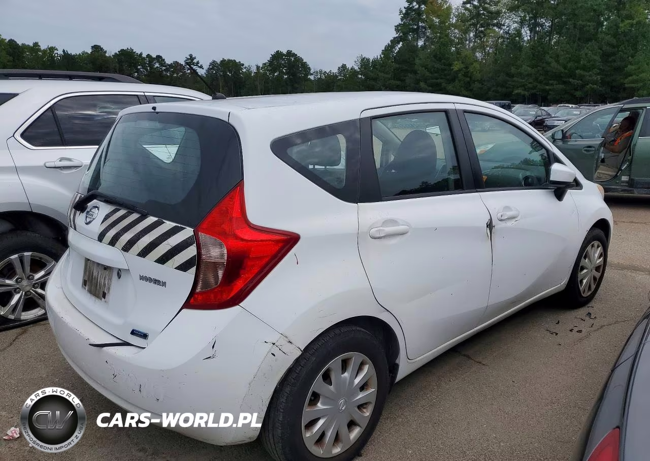 2016 Nissan Versa Note S Plus VIN:3N1CE2CPXGL360928 - 3