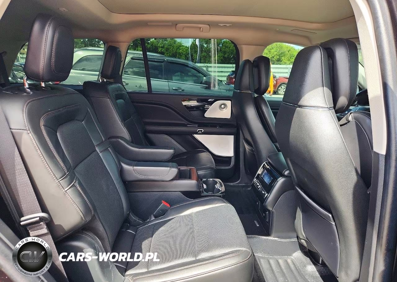 2023 LINCOLN AVIATOR RESERVE VIN:5LM5J7WC1PGL14599 - 11