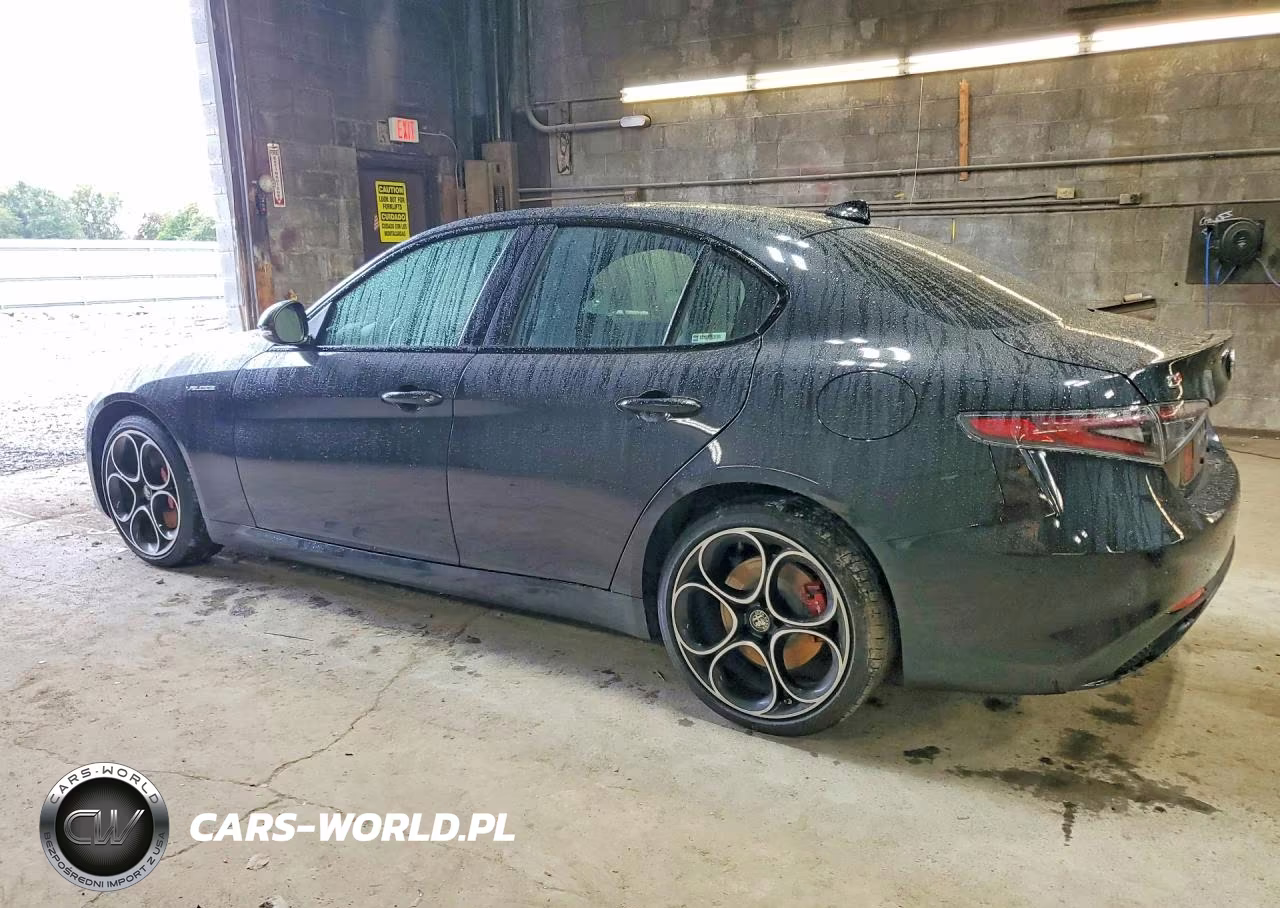 2024 Alfa Romeo Giulia Ti VIN:ZARFANBNXR7679556 - 2