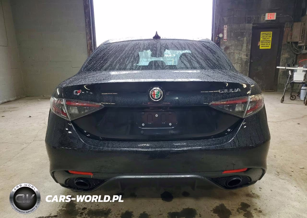 2024 Alfa Romeo Giulia Ti VIN:ZARFANBNXR7679556 - 6