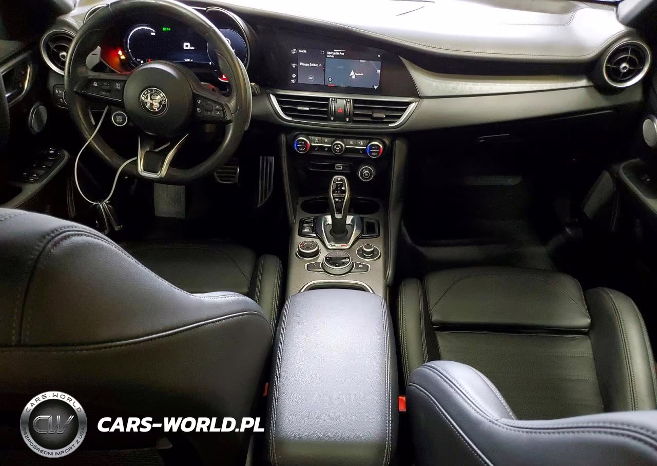 2024 Alfa Romeo Giulia Ti VIN:ZARFANBNXR7679556 - 8