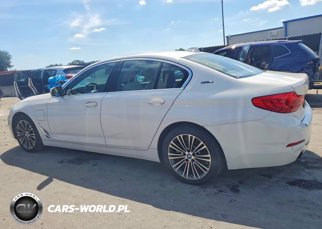 2019 BMW 530E VIN:WBAJA9C56KB393567 - 2