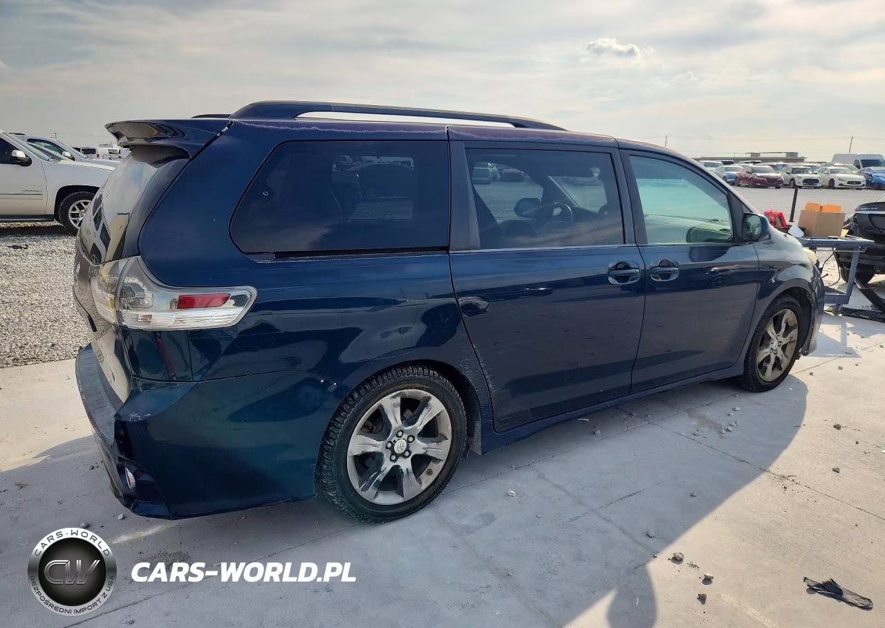 2011 Toyota Sienna Sport VIN:5TDXK3DC7BS049047 - 3
