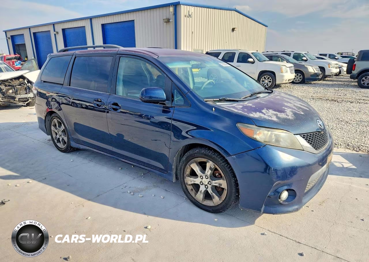 2011 Toyota Sienna Sport VIN:5TDXK3DC7BS049047 - 4