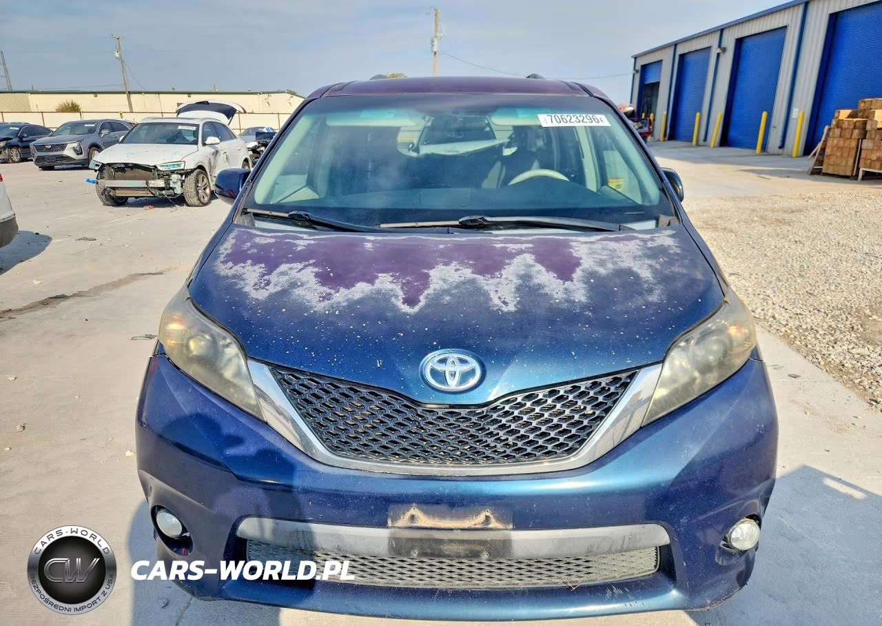 2011 Toyota Sienna Sport VIN:5TDXK3DC7BS049047 - 5