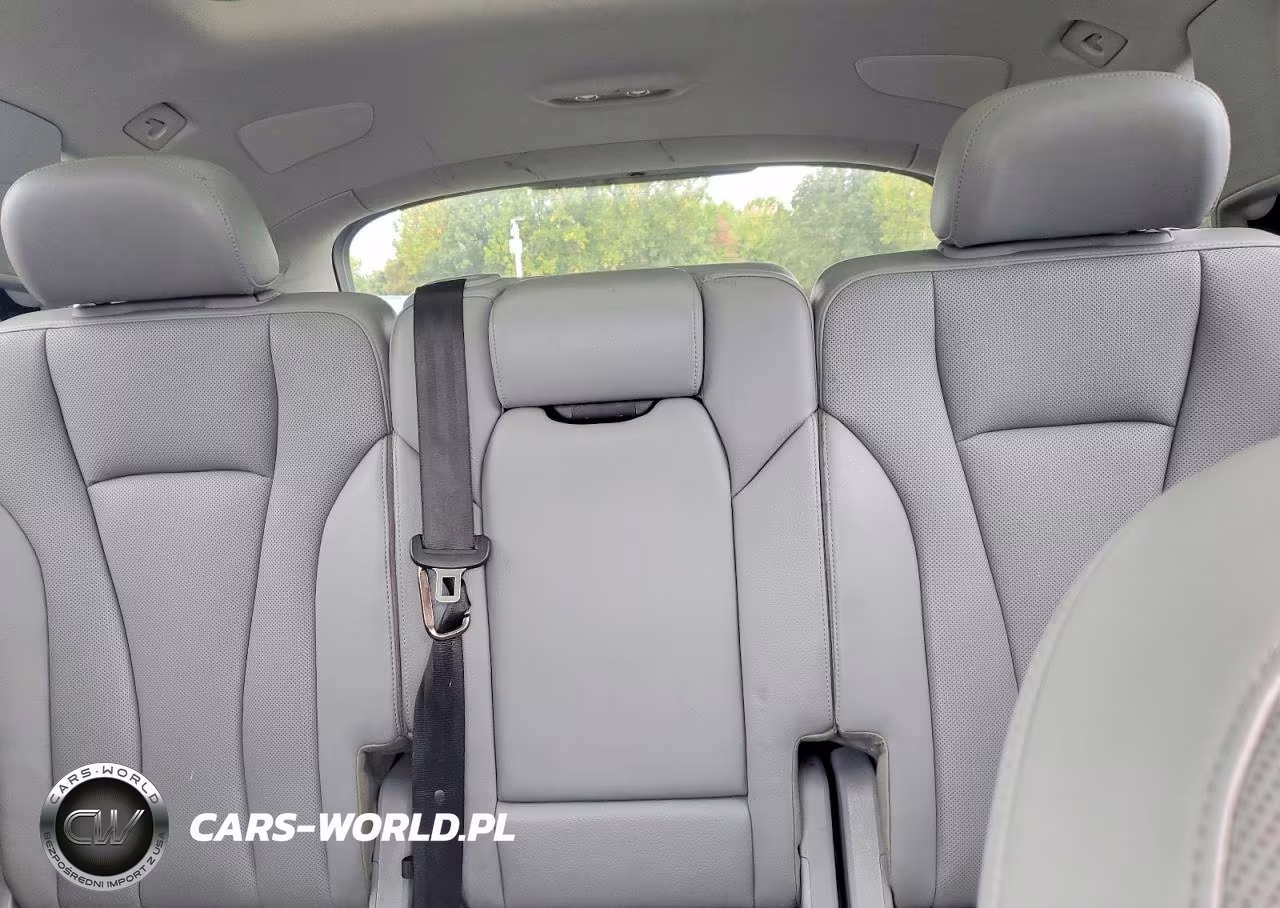2019 Audi Q7 Premium Plus VIN:WA1LAAF7XKD001053 - 10
