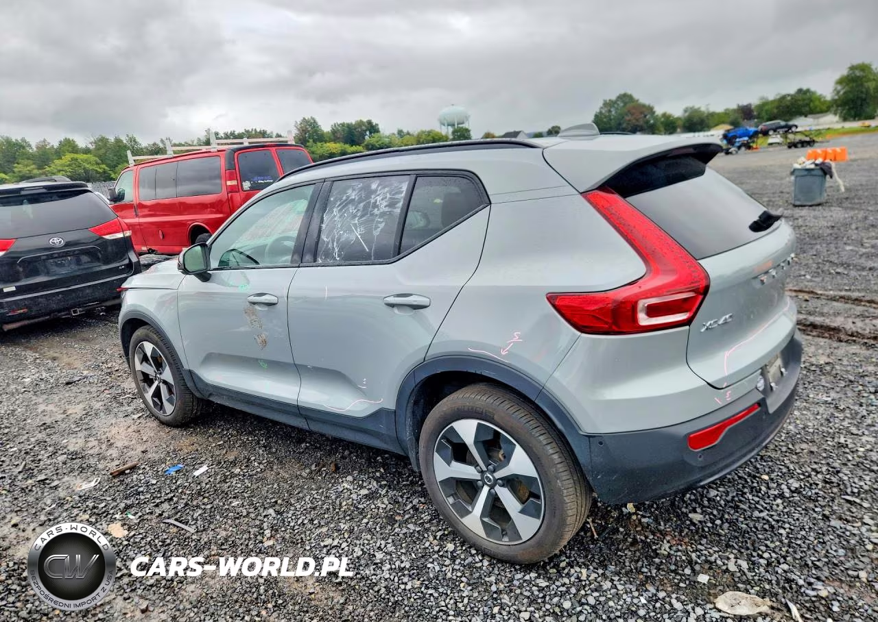 2025 Volvo Xc40 Plus VIN:YV4L12UC3S2579595 - 2