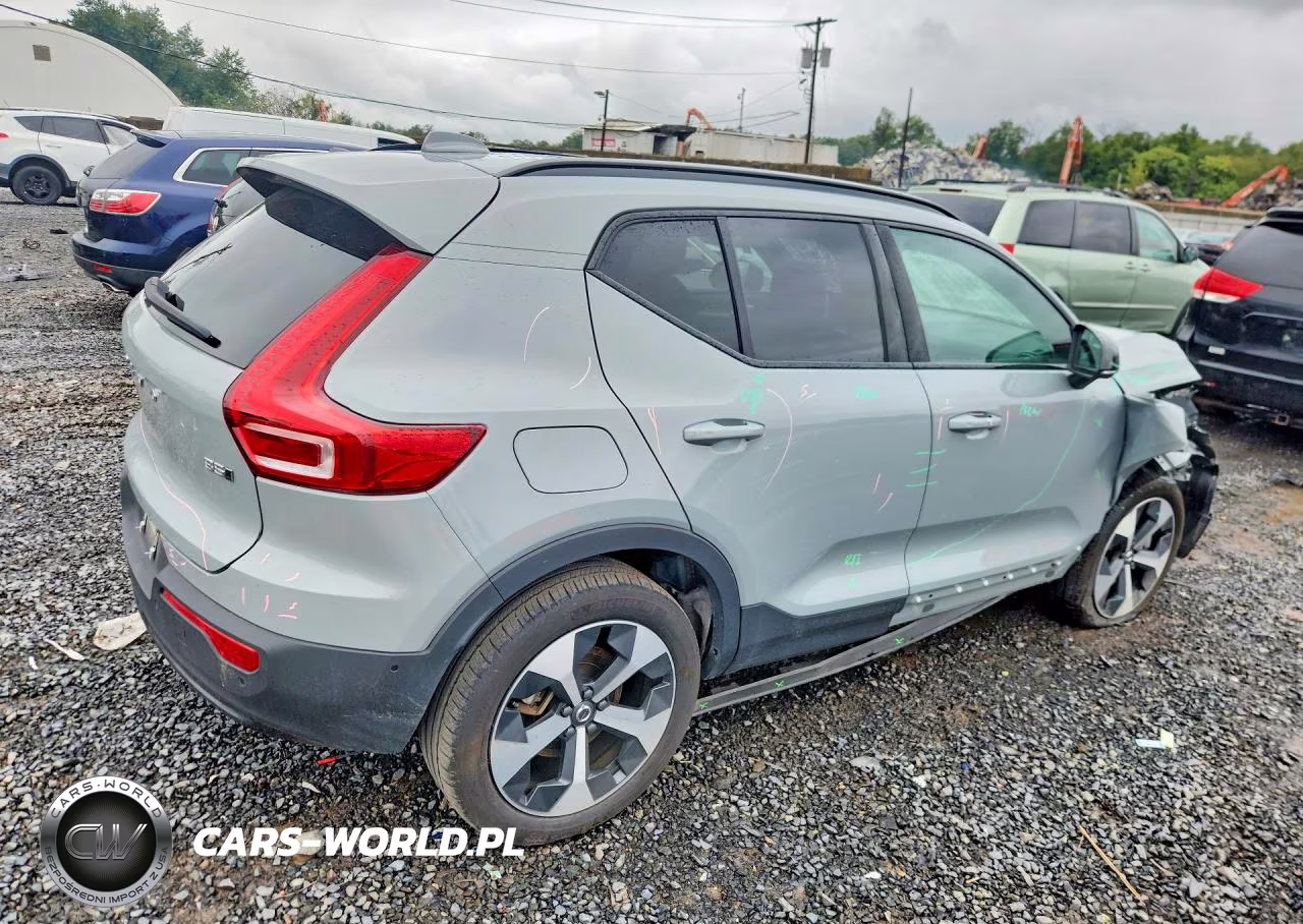 2025 Volvo Xc40 Plus VIN:YV4L12UC3S2579595 - 3