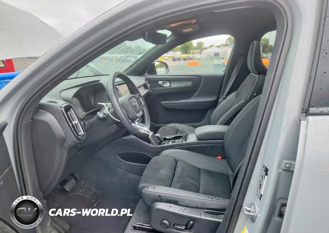2025 Volvo Xc40 Plus VIN:YV4L12UC3S2579595 - 7