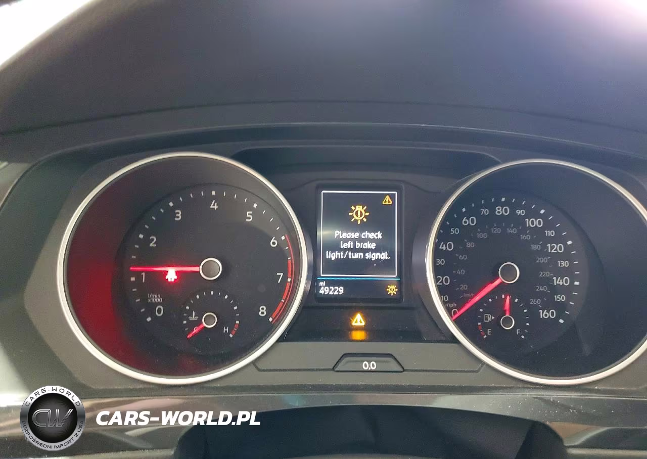 2019 Volkswagen Tiguan Se VIN:3VV2B7AX4KM010796 - 9