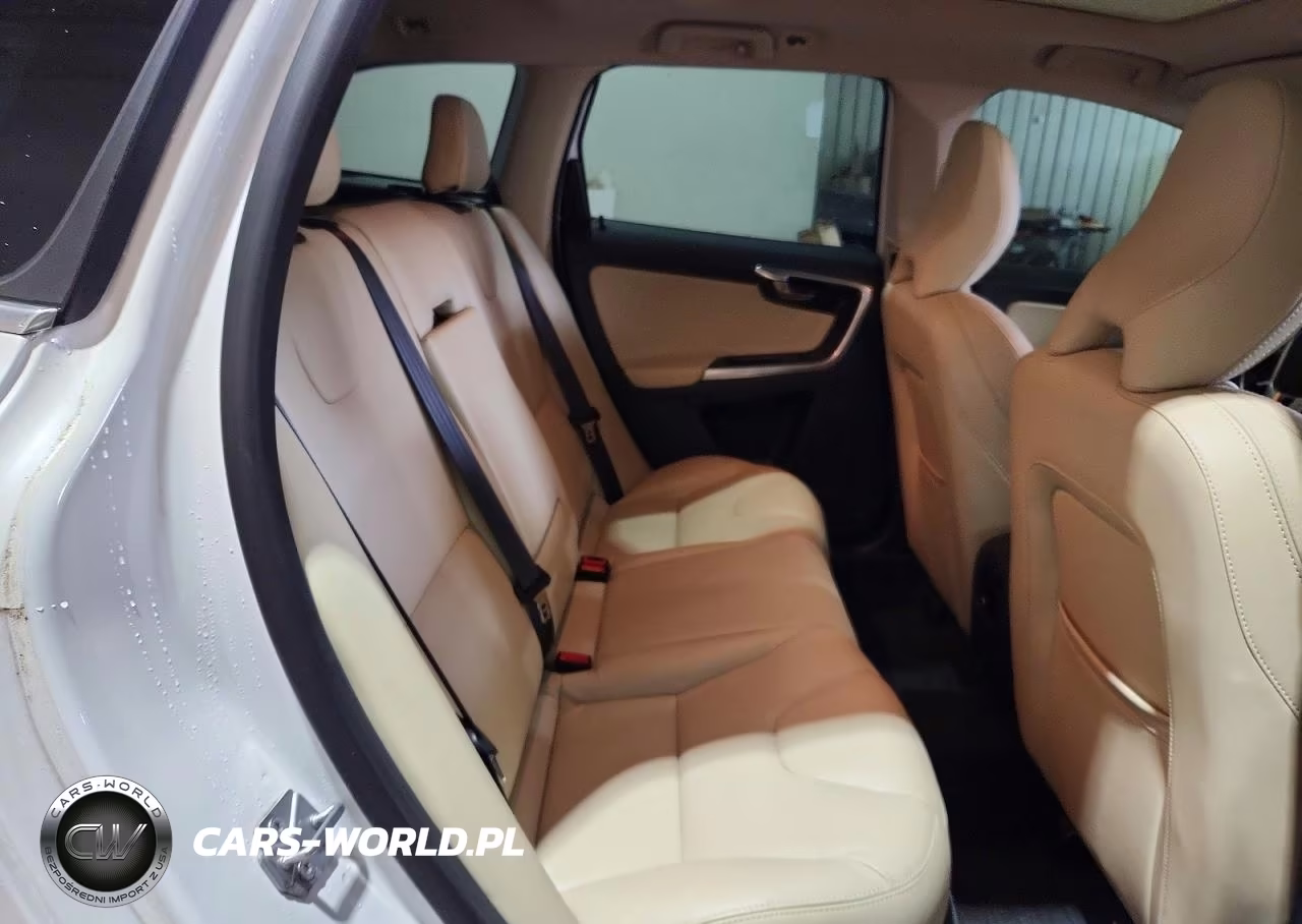 2017 Volvo Xc60 T6 Dynamic VIN:YV449MRR7H2207305 - 11