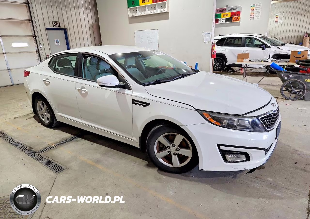 2015 Kia Optima Lx VIN:5XXGM4A77FG500699 - 4