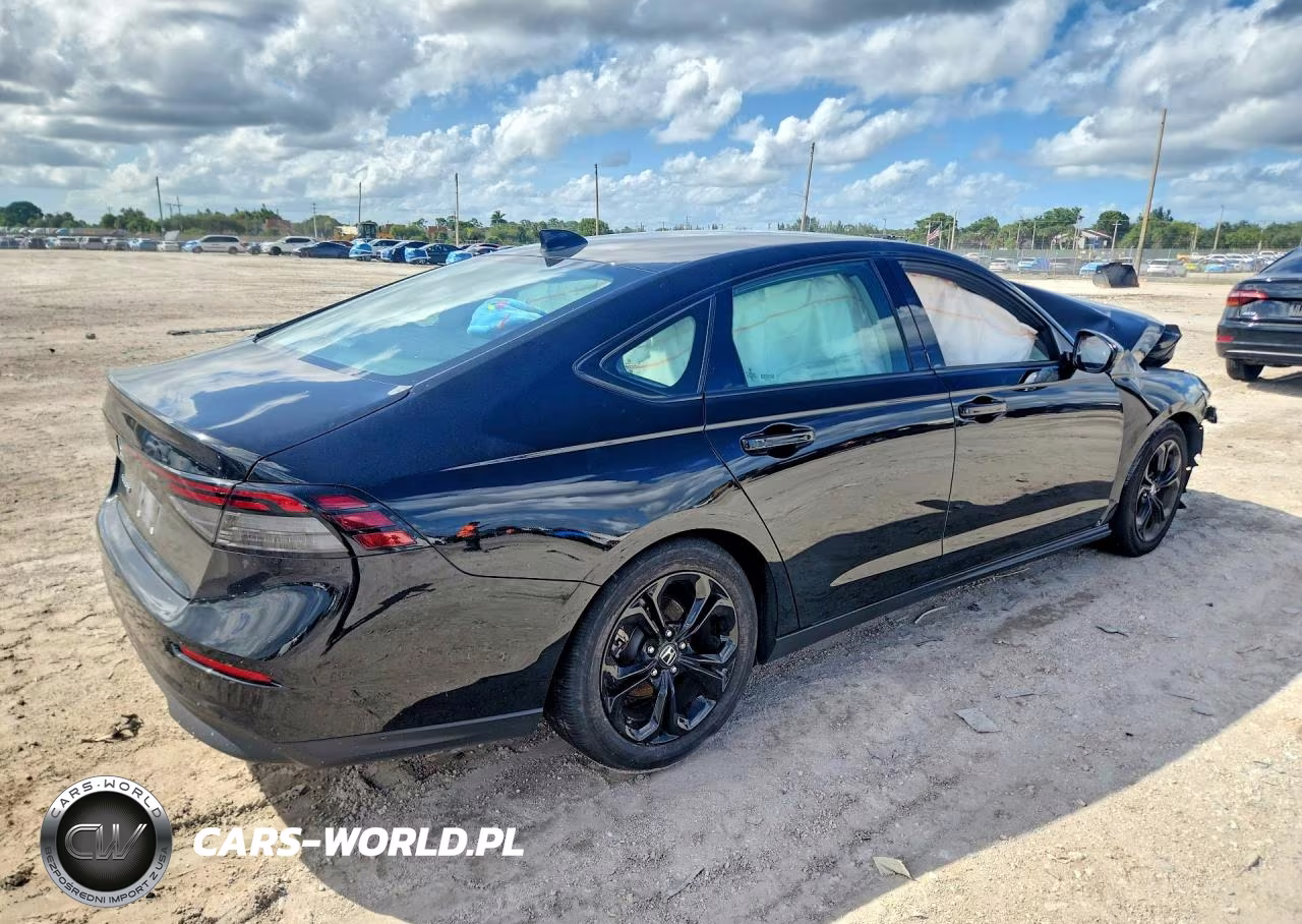 2025 Honda Accord Se VIN:1HGCY1F40SA086205 - 3