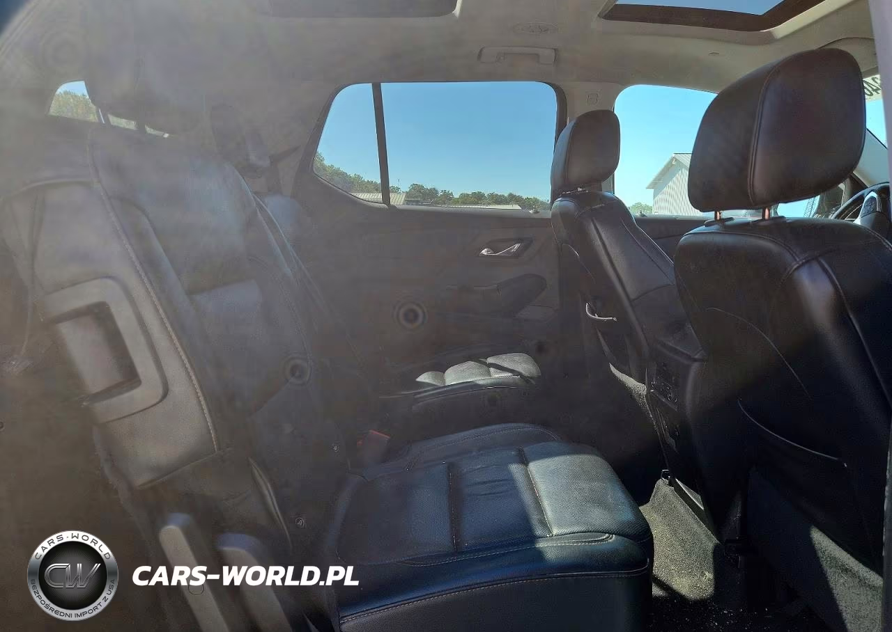 2018 Chevrolet Traverse Premier VIN:1GNEVJKW6JJ166914 - 11