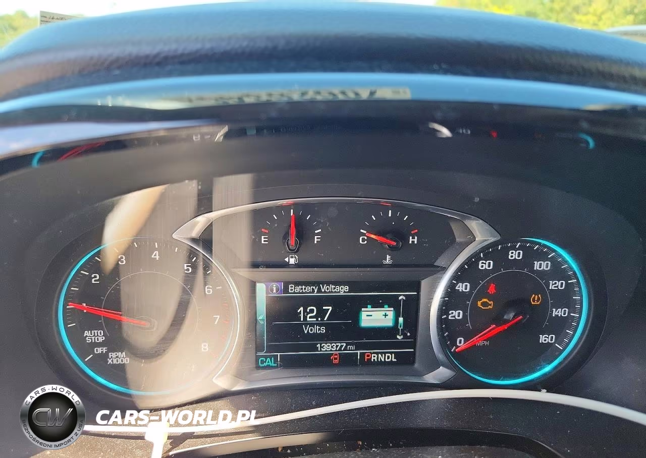 2018 Chevrolet Traverse Premier VIN:1GNEVJKW6JJ166914 - 9