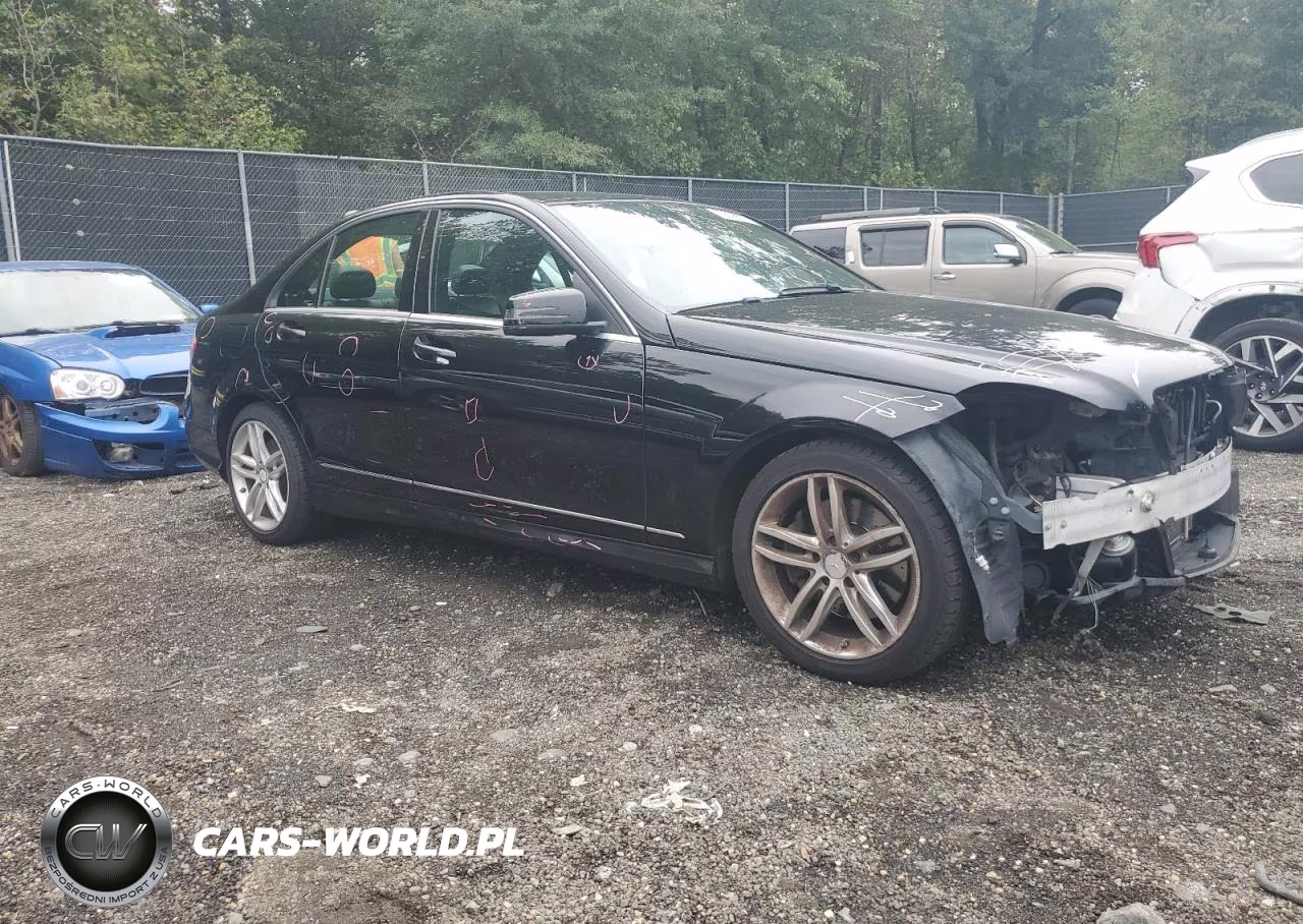 2014 Mercedes-Benz C 300 4Matic VIN:WDDGF8AB6EG207783 - 4
