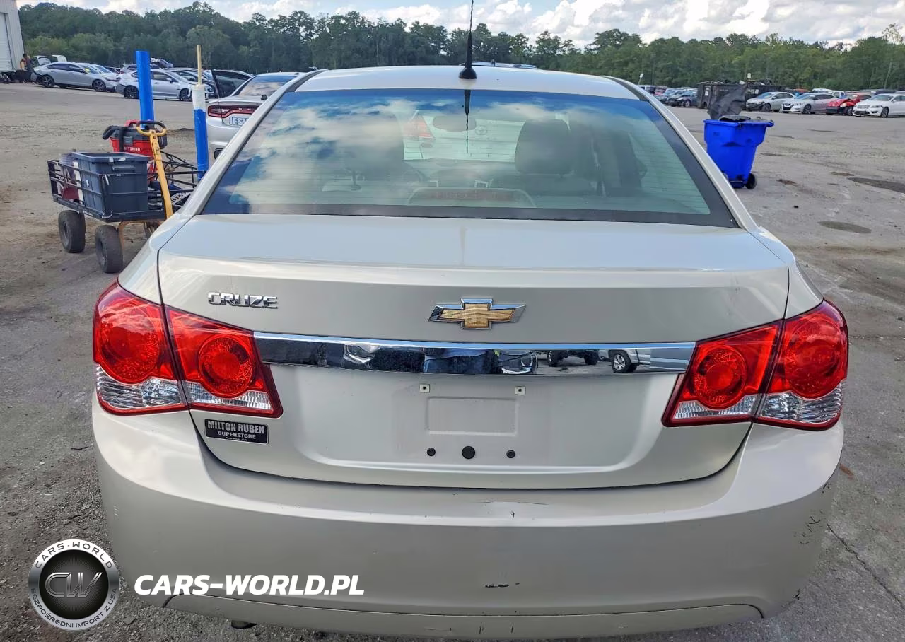 2013 Chevrolet Cruze Ls VIN:1G1PA5SH1D7249800 - 6