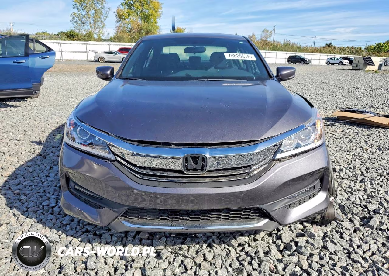 2017 Honda Accord Sport Special Edition VIN:1HGCR2F16HA119340 - 5