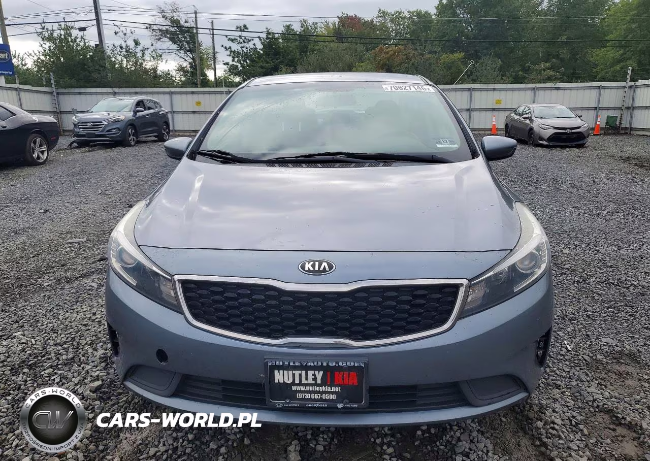 2018 Kia Forte S VIN:3KPFL4A73JE170950 - 5