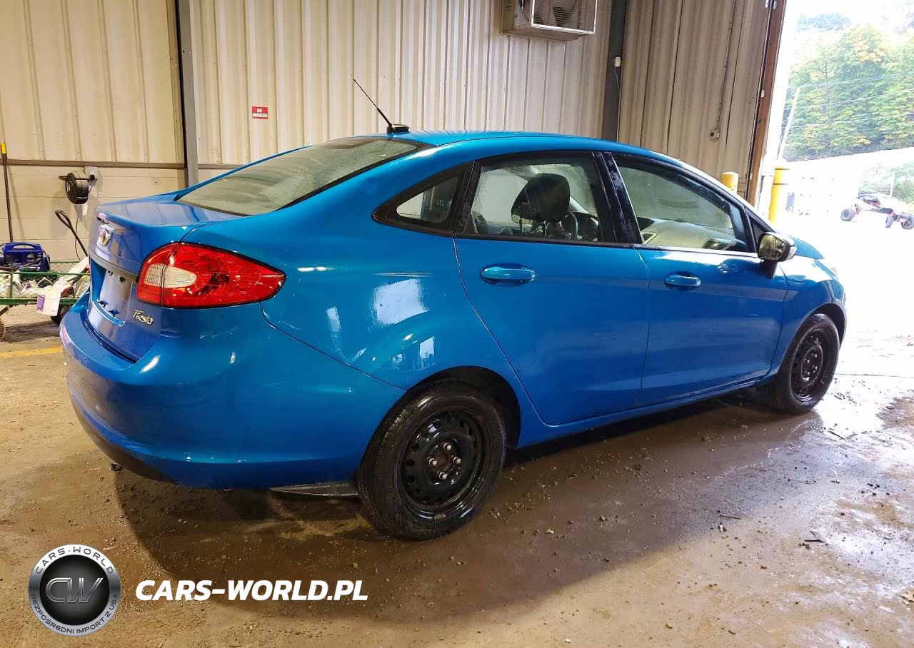 2013 Ford Fiesta Se VIN:3FADP4BJ1DM192550 - 3