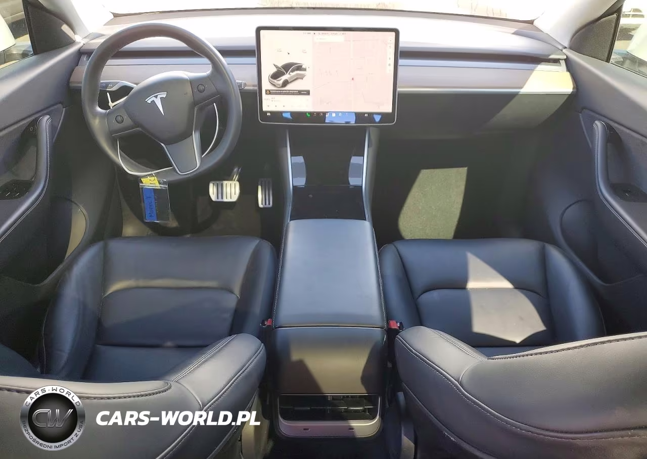 2020 Tesla Model Y VIN:5YJYGDEF1LF033694 - 8