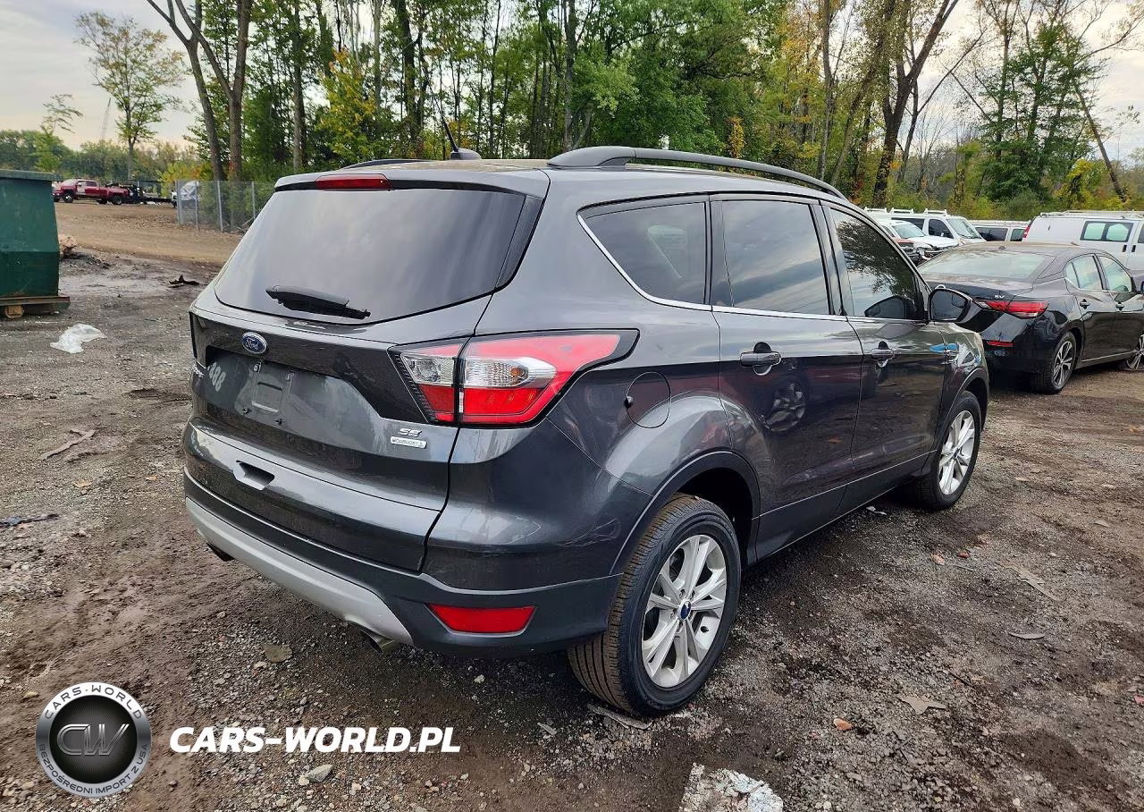 2018 Ford Escape Se VIN:1FMCU0G94JUB62564 - 3