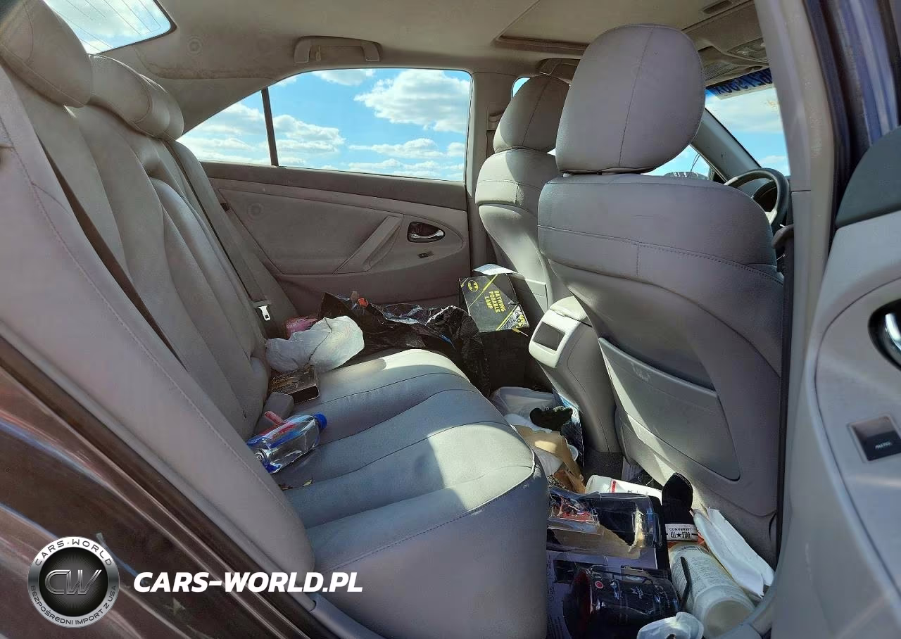 2010 Toyota Camry Le VIN:4T1BF3EK1AU554513 - 10