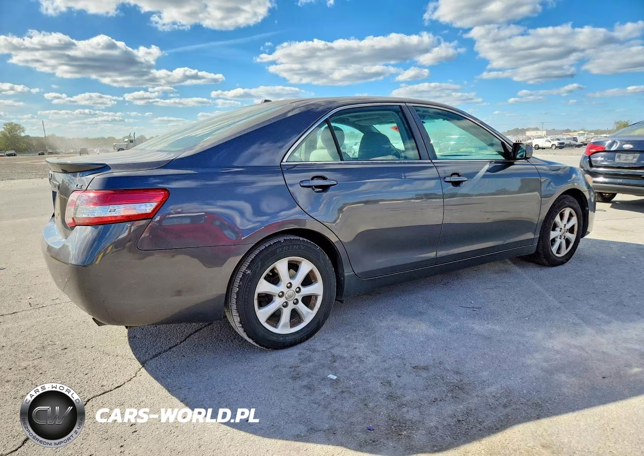 2010 Toyota Camry Le VIN:4T1BF3EK1AU554513 - 3