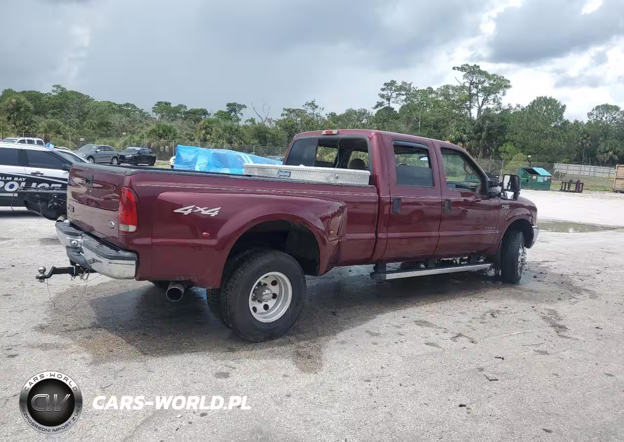 2000 Ford F350 Super Duty VIN:1FTWW33F8YEC97477 - 3