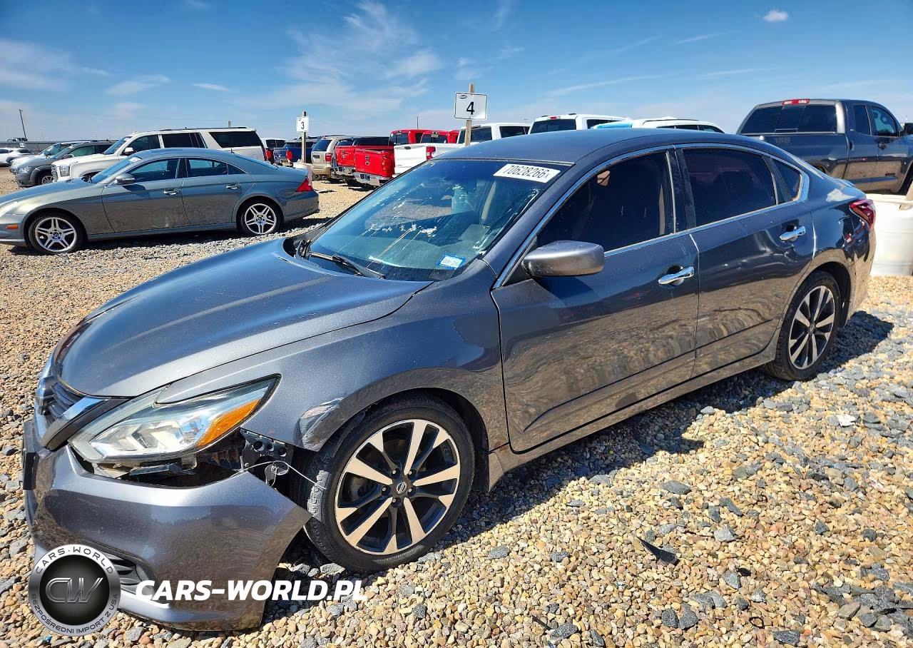 2017 Nissan Altima 2.5 Sr – zdjęcie 1 z 12