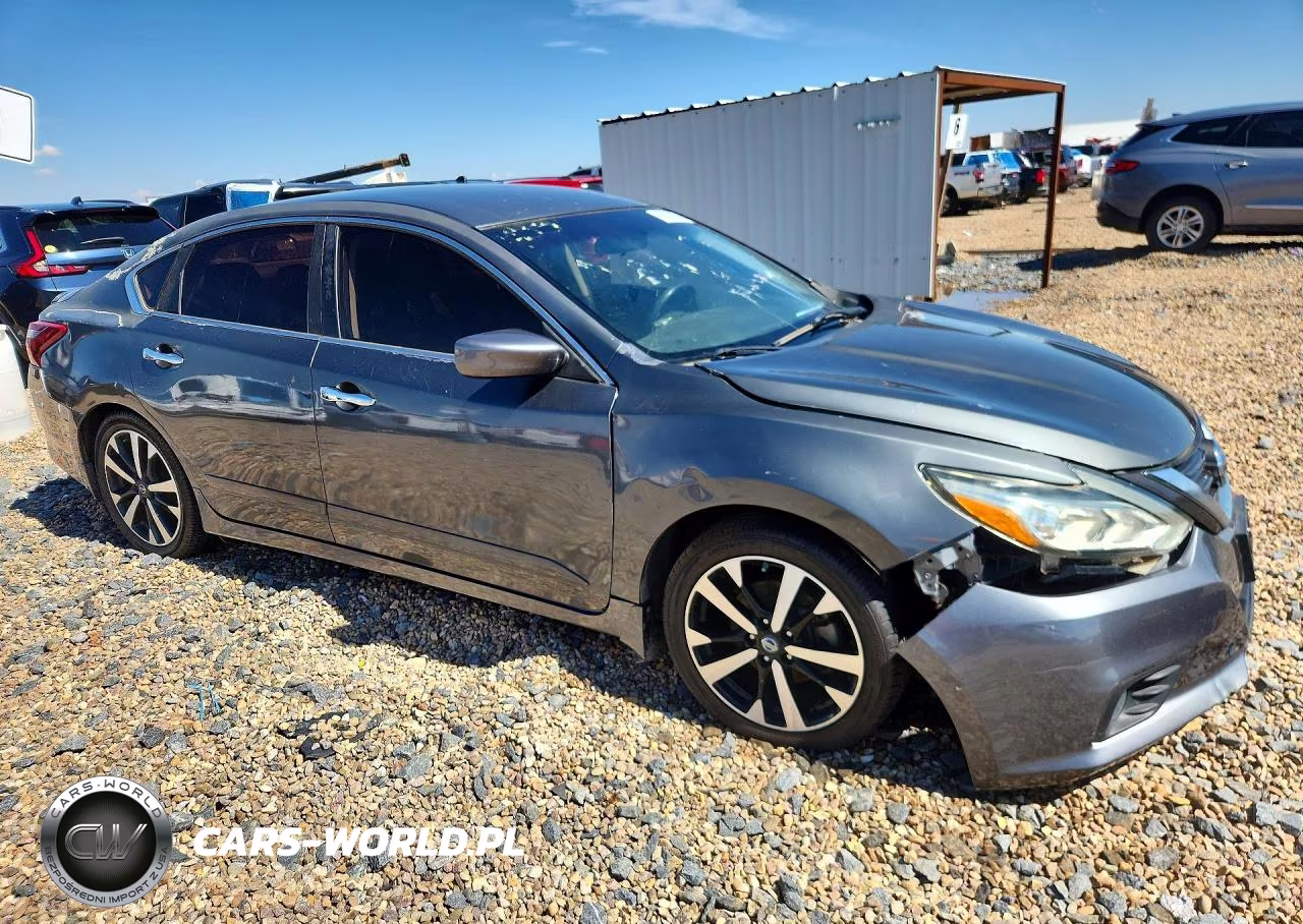2017 Nissan Altima 2.5 Sr VIN:1N4AL3AP3HC493794 - 4
