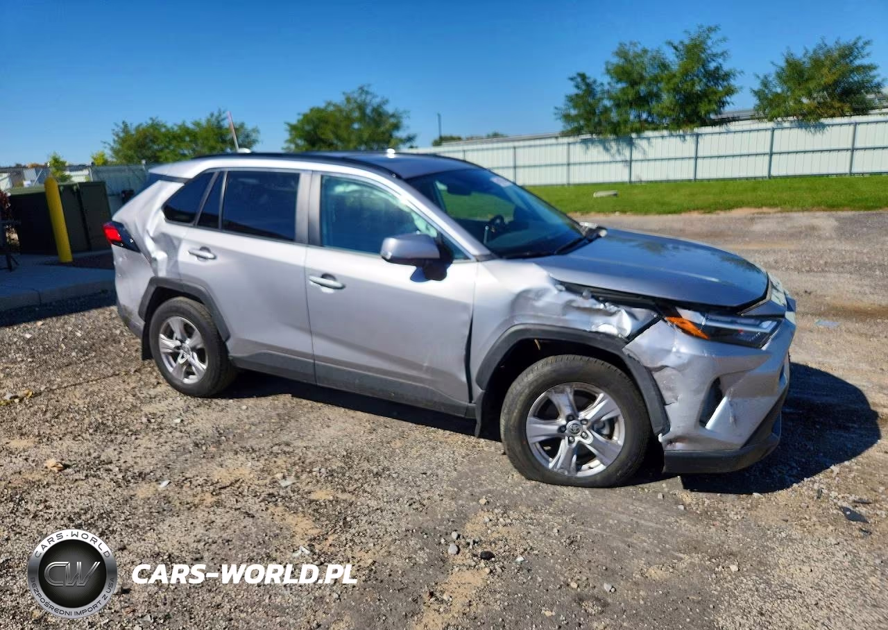 2025 Toyota Rav4 Xle VIN:2T3P1RFV2SC498902 - 4