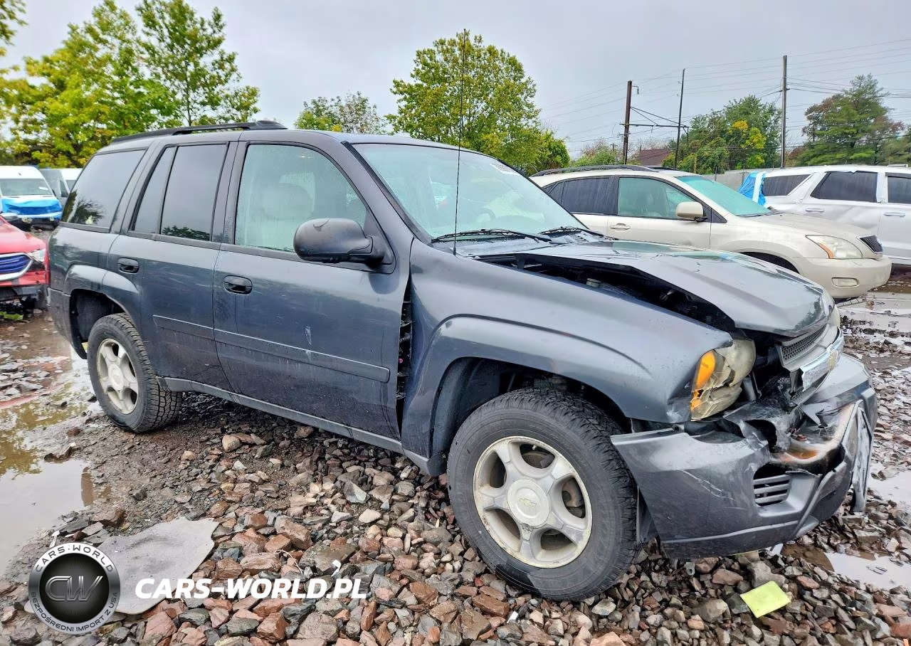 2007 Chevrolet Trailblazer Ls VIN:1GNDT13S972244599 - 4