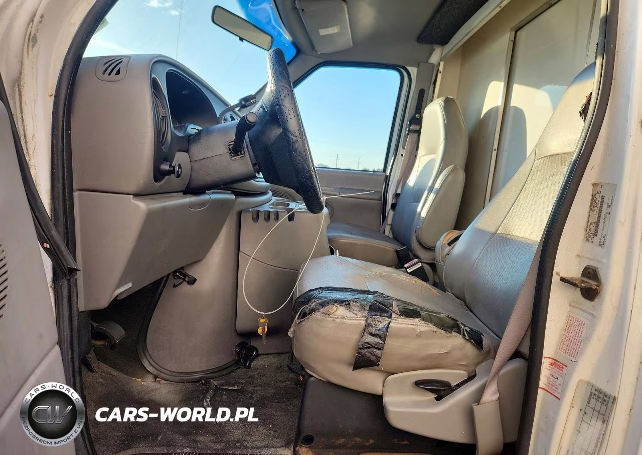 2001 Ford Econoline E350 Super Duty Cutaway Van VIN:1FDWE35L51HA24437 - 7