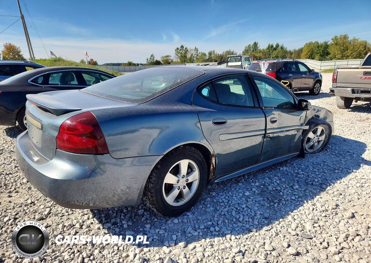 2007 Pontiac Grand Prix VIN:2G2WP552171183358 - 3