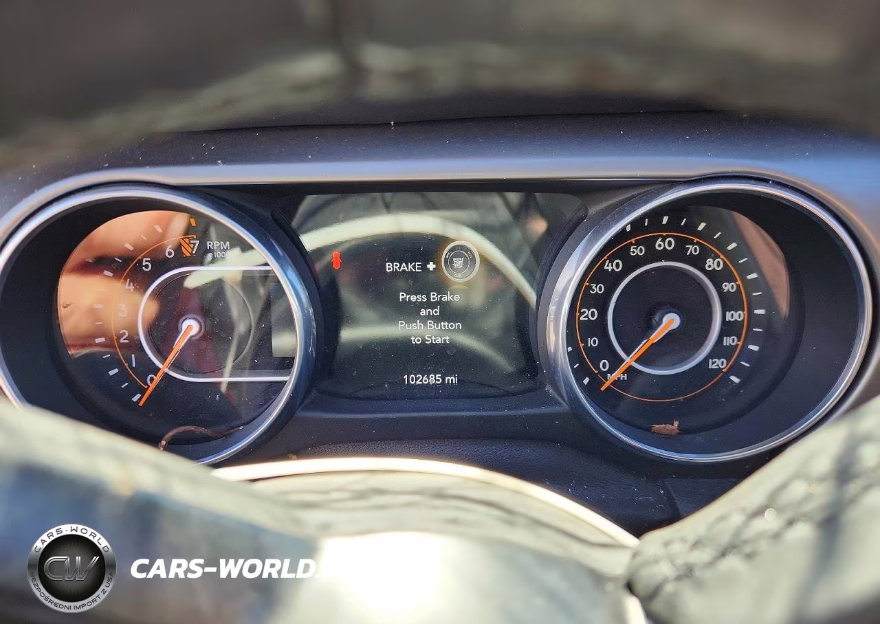 2018 Jeep Wrangler Unlimited Sport VIN:1C4HJXDG7JW109442 - 9