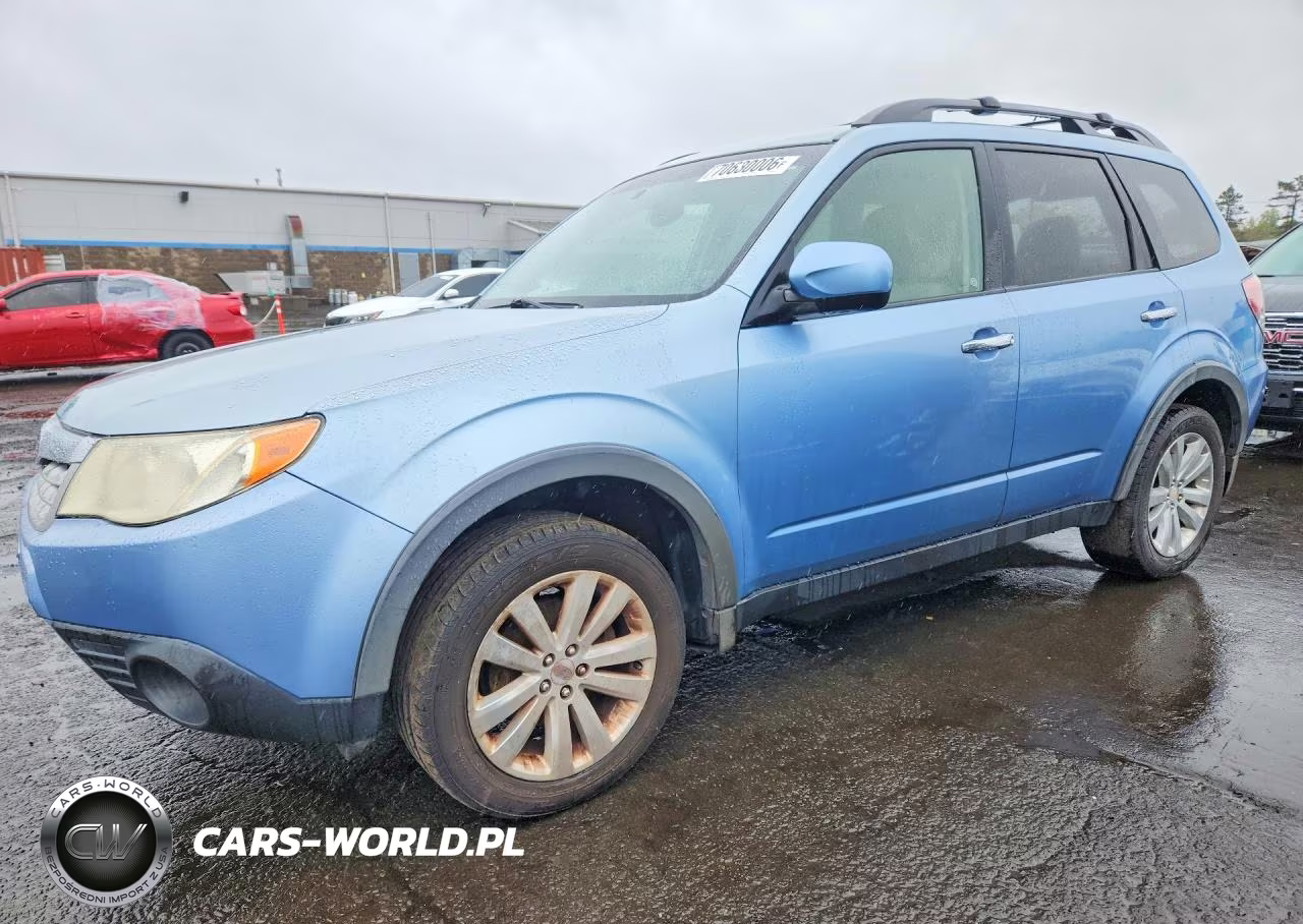 2011 Subaru Forester 2.5X Premium VIN:JF2SHADC9BH762065 - 1