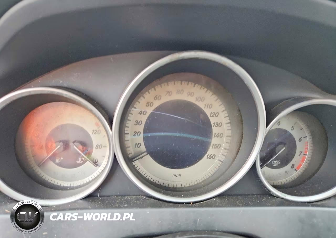2012 Mercedes-Benz C 300 4Matic VIN:WDDGF8BB4CR211220 - 9