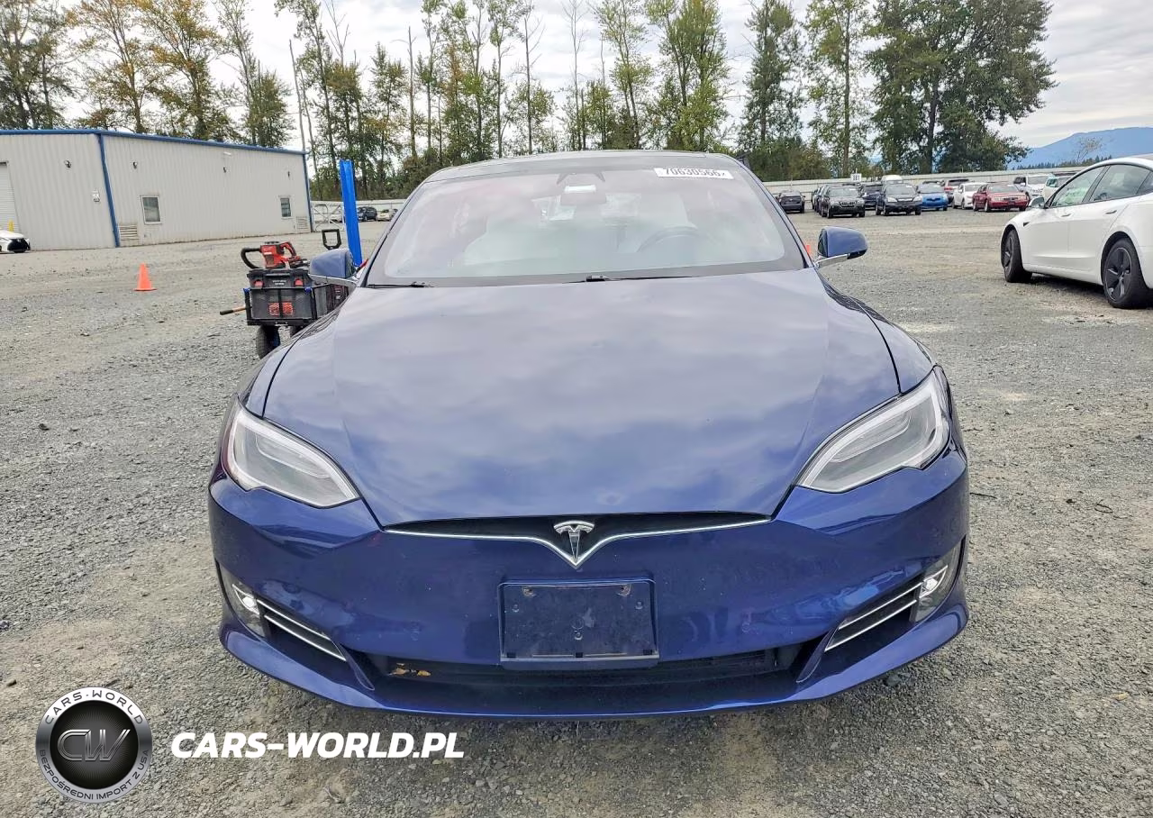 2018 Tesla Model S VIN:5YJSA1E22JF268699 - 5