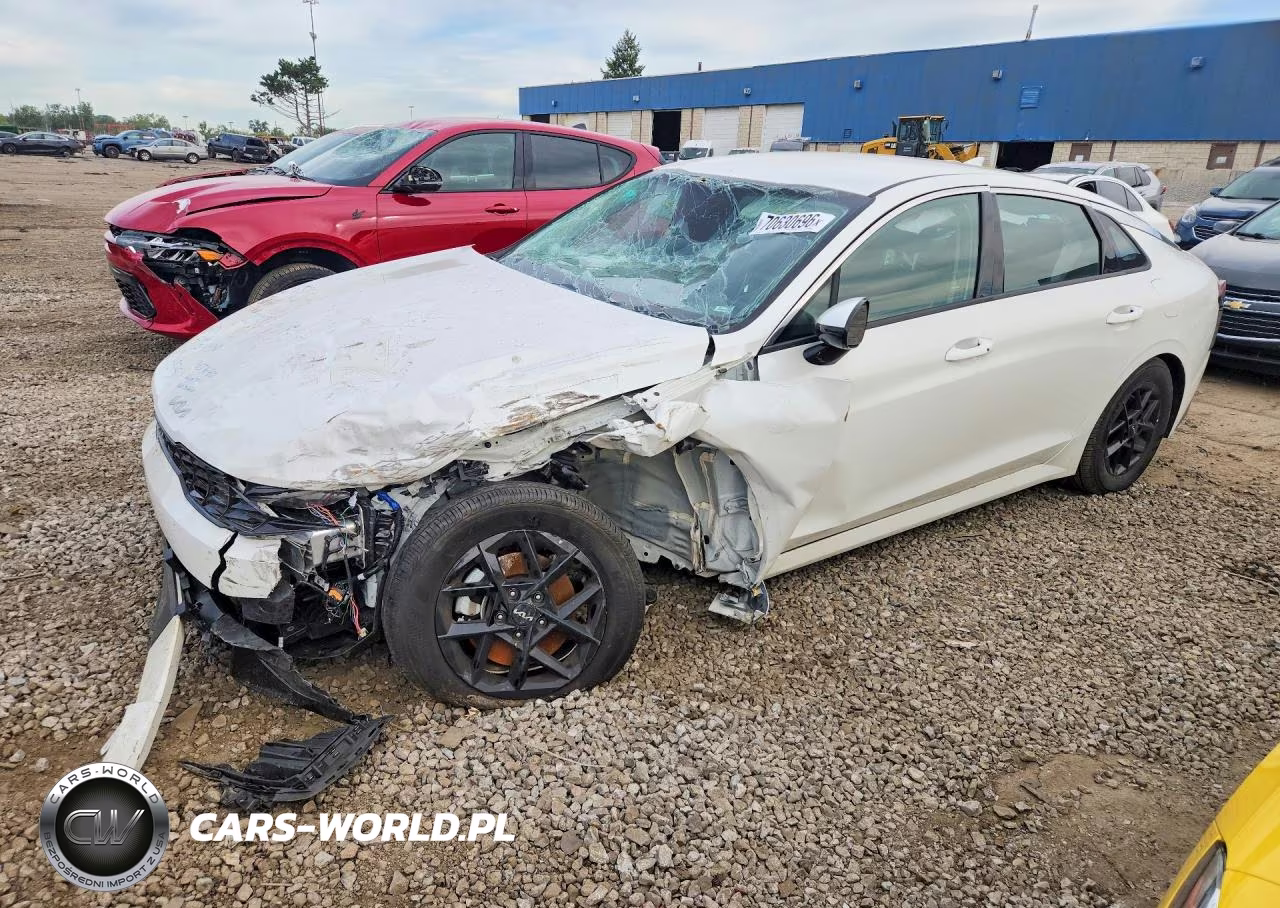 2026 Kia K5 Lxs VIN:KNAG24J79T5459110 - 1
