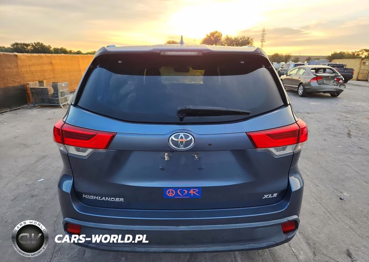2019 Toyota Highlander Xle VIN:5TDKZRFH7KS366067 - 6