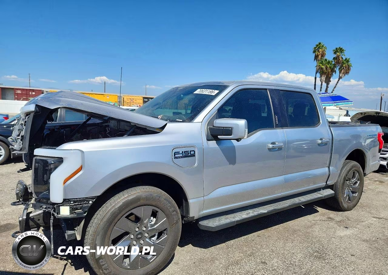 2024 Ford F150 Lightning Lariat