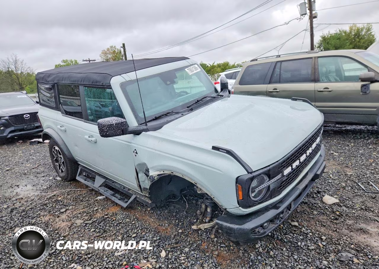 2023 Ford Bronco Base VIN:1FMEE5BP2PLC08223 - 4