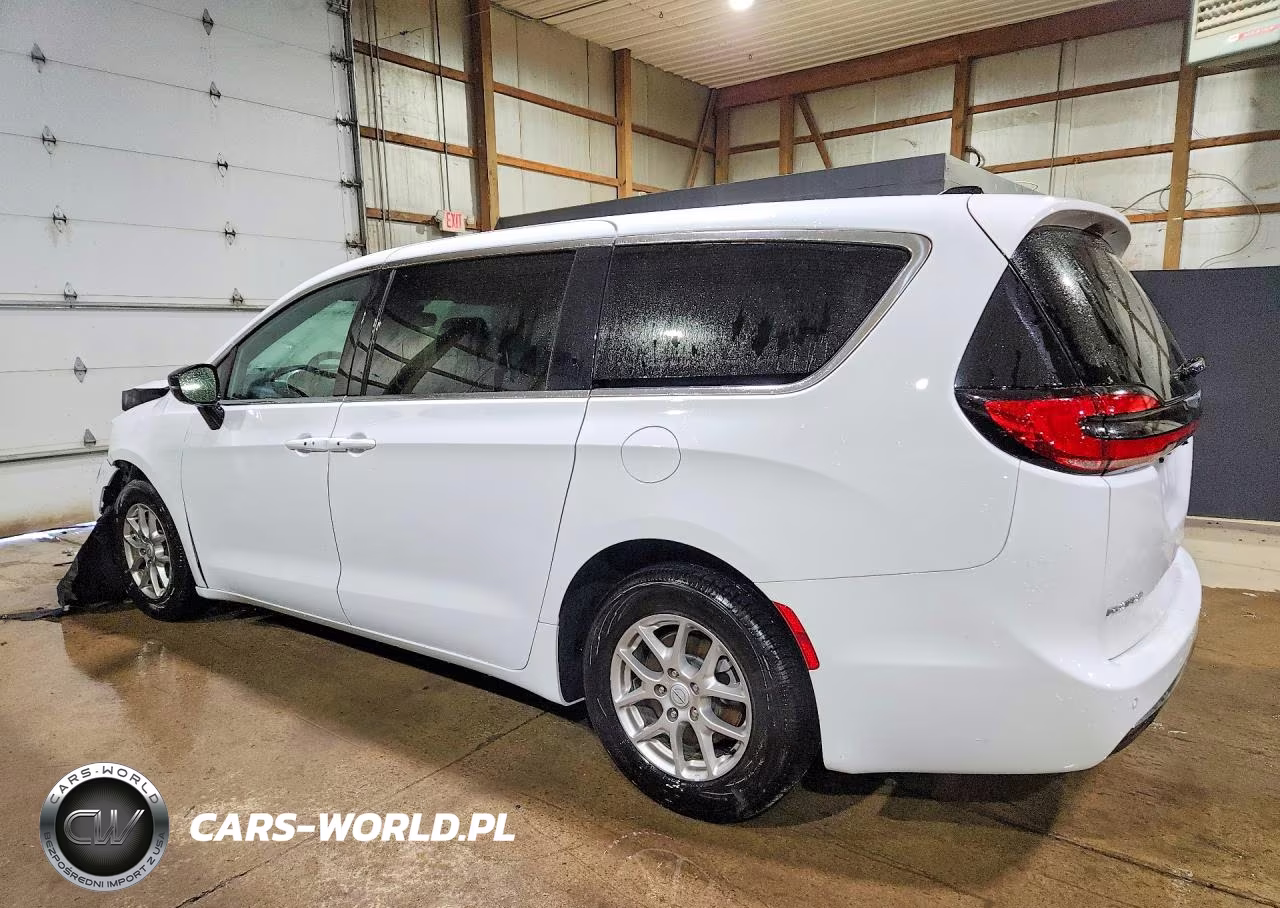 2026 Chrysler Pacifica Select VIN:2C4RC1BG6TR260606 - 2